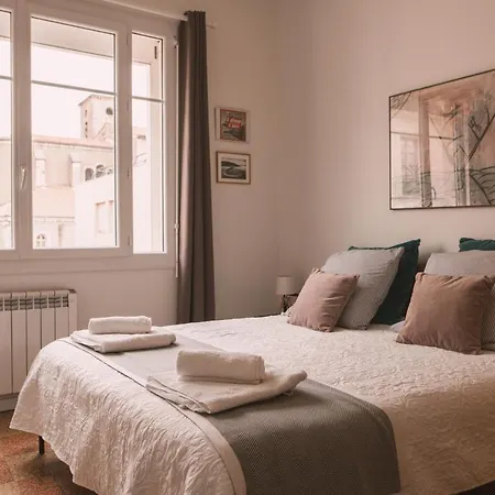 Chez Pepito & Zaza Hypercentre Rooftop Garage Nîmes