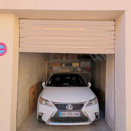 Chez Pepito & Zaza Hypercentre Rooftop Garage * Nimes