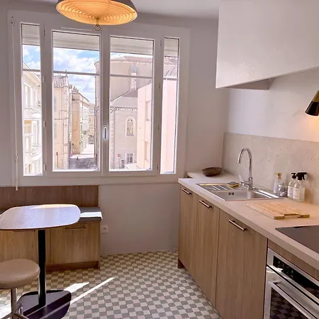 Apartment Chez Pepito & Zaza Hypercentre Rooftop Garage Nimes