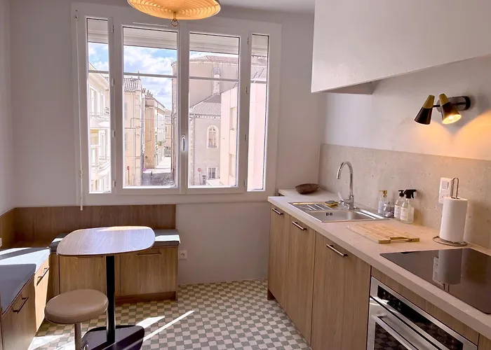 Apartment Chez Pepito & Zaza Hypercentre Rooftop Garage Nimes